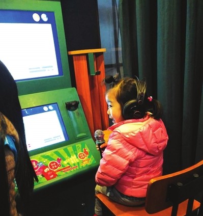 朗讀亭內(nèi)部環(huán)境